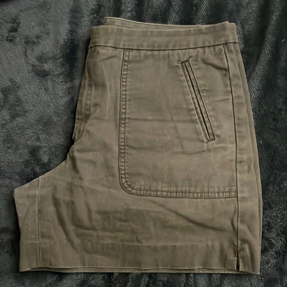Women’s Banana Republic Brown Shorts